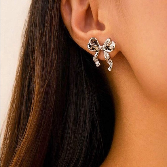 Silver Bow Earrings - Picture 4 of 6